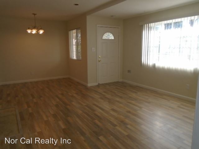 Building Photo - 3 br, 1 bath House - 352 Lafayette Ave