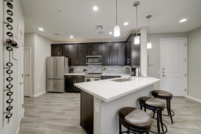 Foto del edificio - 2511 W Queen Creek Rd