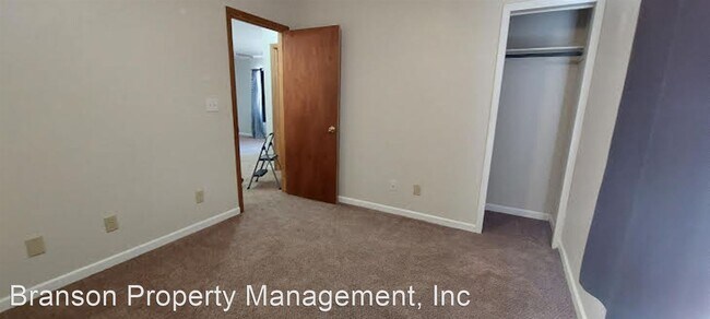 Building Photo - 2 br, 1 bath House - 2117 S Spruce