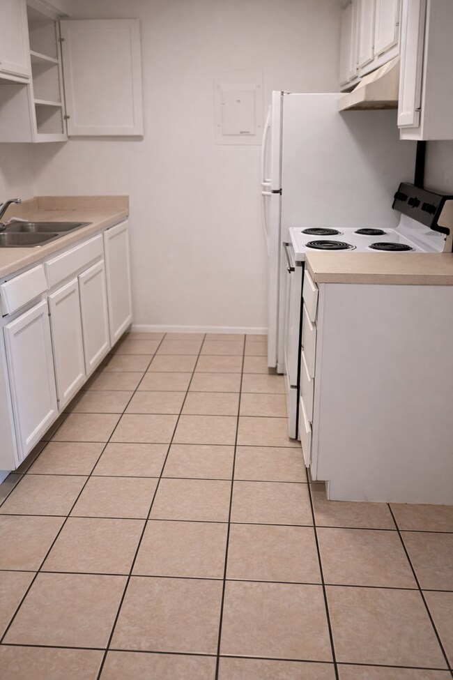 Foto del edificio - Sundown Apartments and Storage