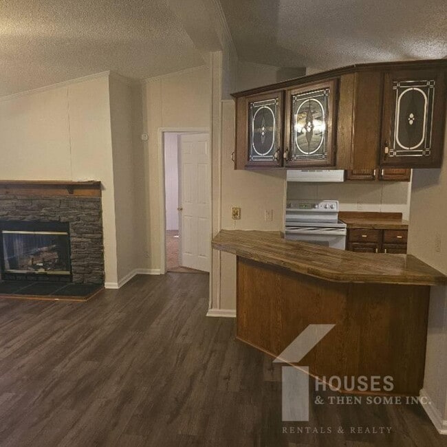 Building Photo - 224 Double Bridge Rd