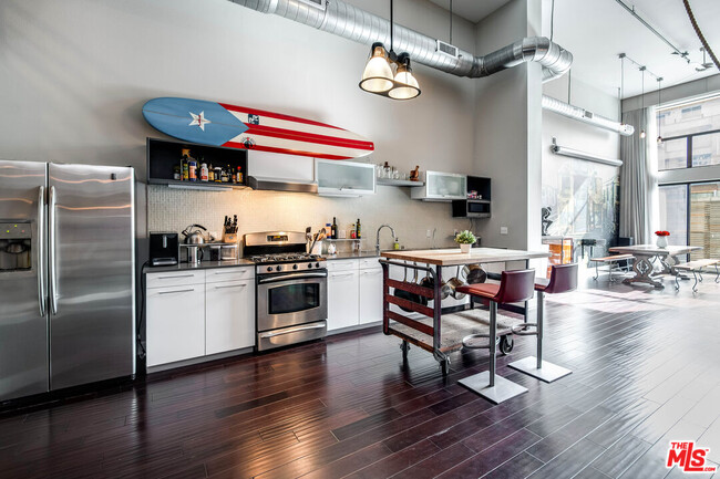 Foto del edificio - 4115 Glencoe Ave