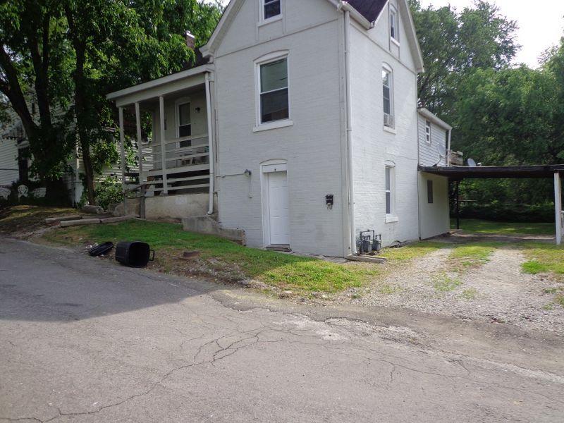 Primary Photo - 122 North 5th St