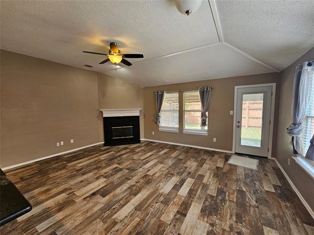 Building Photo - 215 Piccadilly Cir