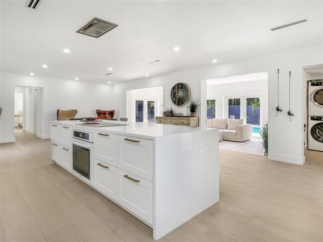 Foto del edificio - 1004 SW 13th St