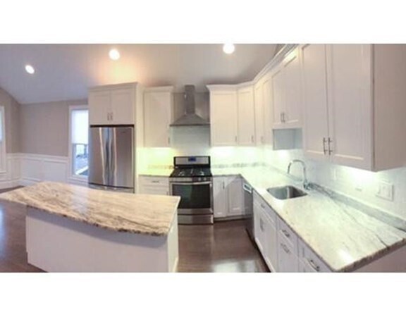 Foto del edificio - 1174 Cambridge St