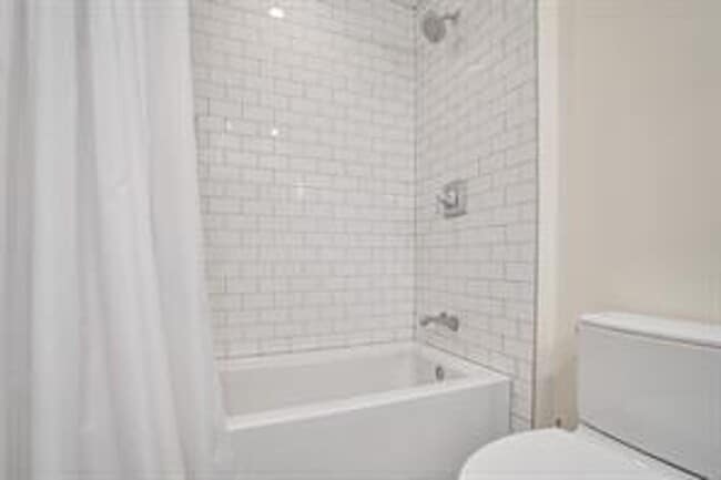 Foto del edificio - 1962 NE 7th St