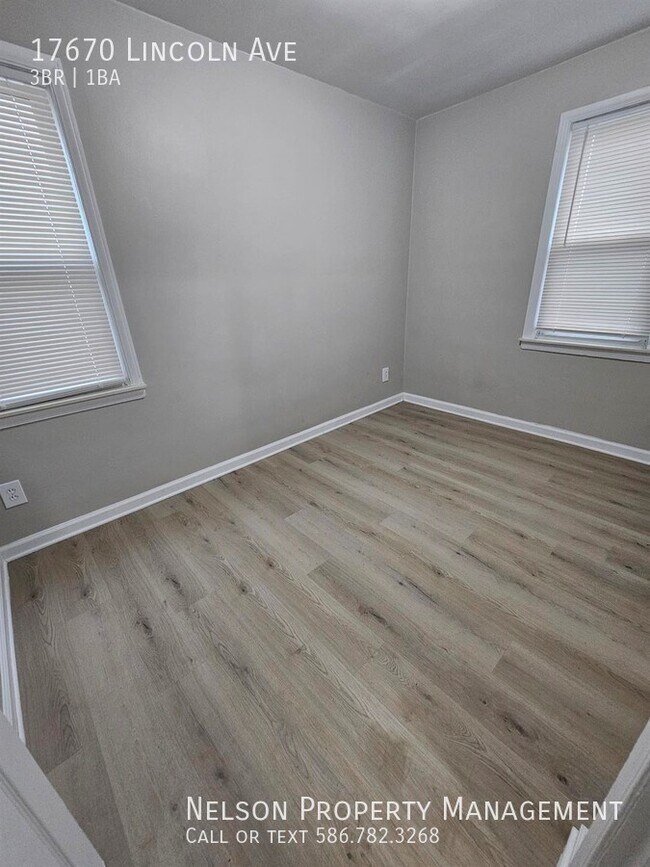Foto del edificio - 17670 Lincoln Ave