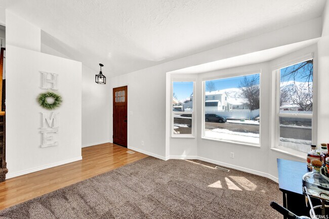 Building Photo - 1875 N 150 W