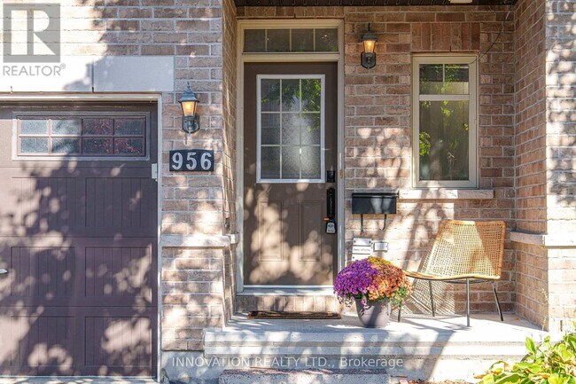 Photo du bâtiment - 956 Fletcher Cir