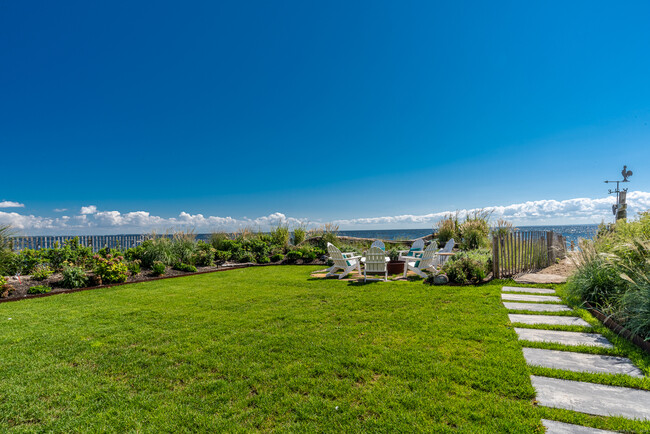 Building Photo - 26 Lighthouse Point