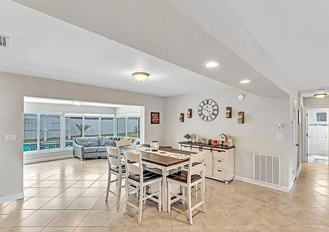 Foto del edificio - 571 SE 14th St