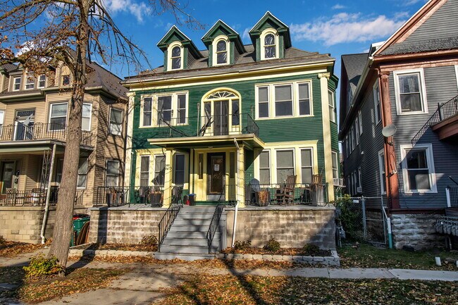 Foto del edificio - 580 Potomac Ave