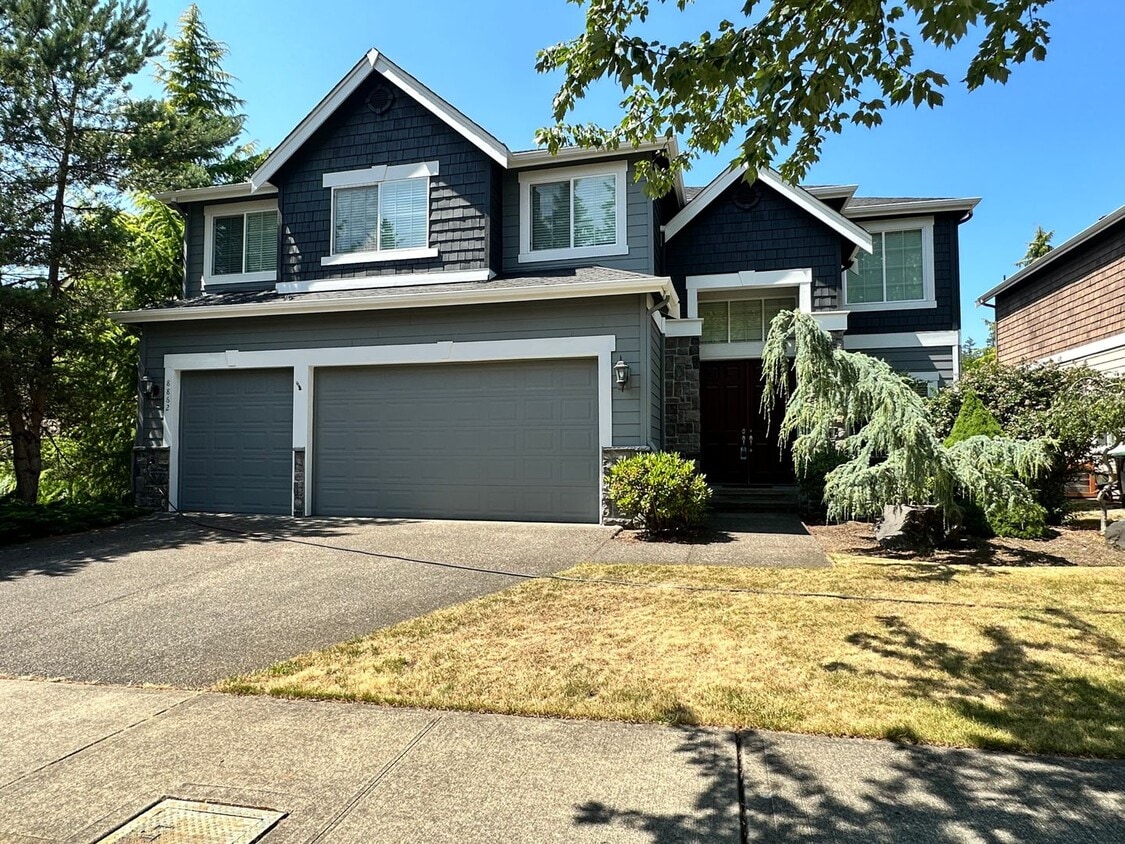 Foto principal - 8862 Ellsworth Ct NE