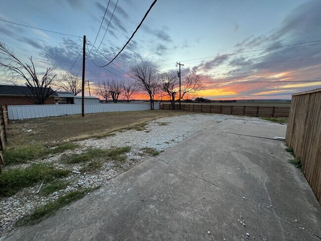 Foto del edificio - 257 Brettwood Dr