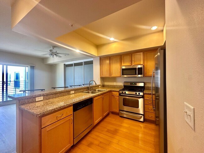 Foto del edificio - Delightful And Quiet Junior 1 BD Condo In ...