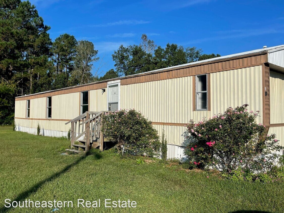 Primary Photo - 3 br, 2 bath House - 50 Lori Lane