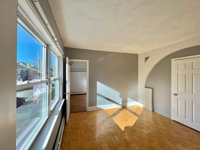 Foto del edificio - 18 Garland Ave