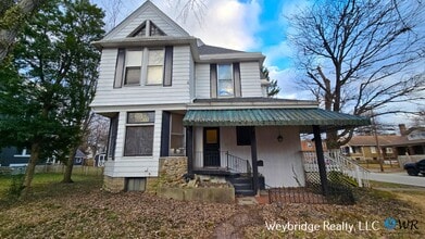 Building Photo - 8402 Curzon Ave