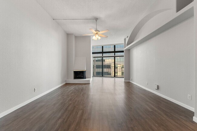 Foto del edificio - PENTHOUSE LEVEL Condo in LoDo!