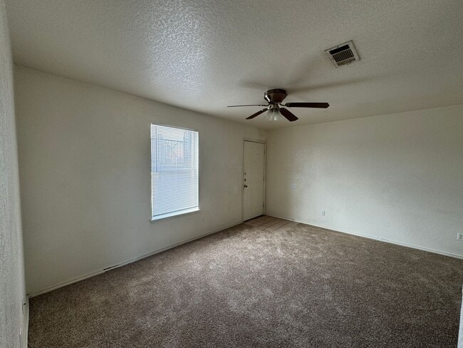 Building Photo - 1508 Benttree Dr