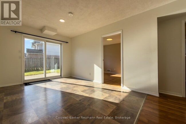 Building Photo - 18 O'Connor Ln