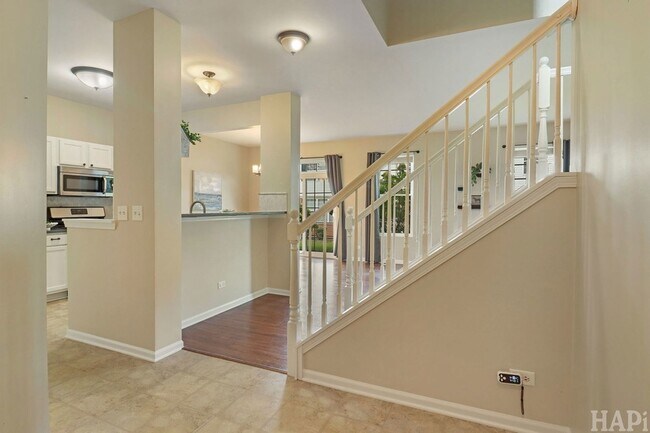 Foto del edificio - 533 N Red Deer Rd