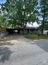 Building Photo - 1156 S 6th St