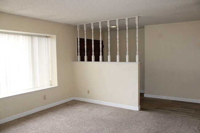 Building Photo - 3141 Kaiser Way