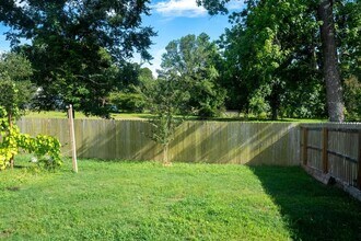 Building Photo - 332 Pecos Dr