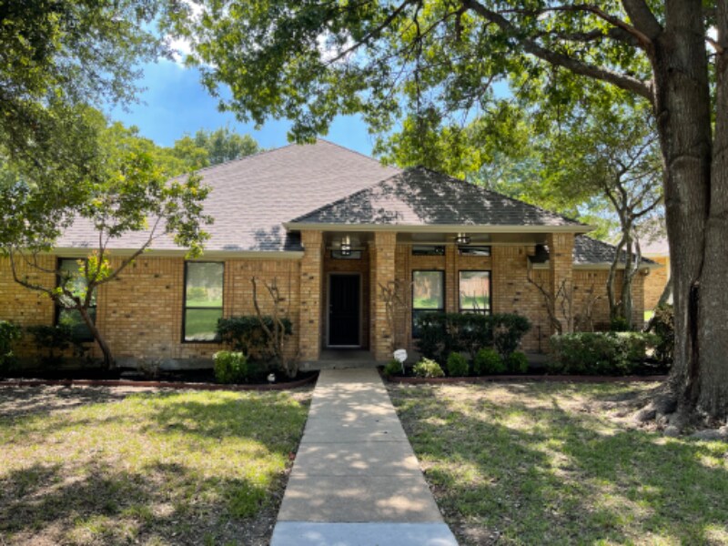 Primary Photo - 314 Silver Creek Dr
