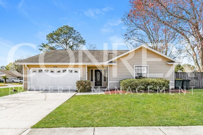 Foto principal - Charming Three Bedroom Now Available