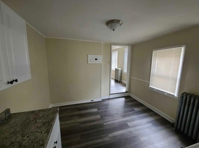 Building Photo - 274 S Loudon Ave