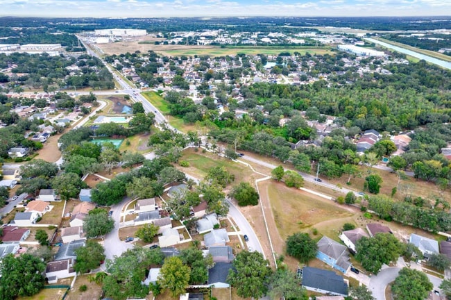 Building Photo - 7502 Gadsden Dr