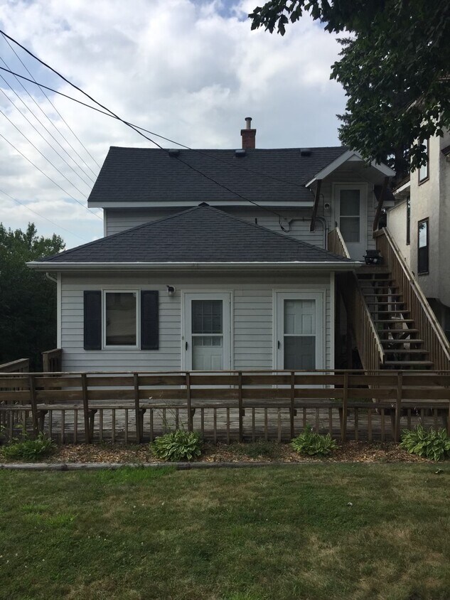 331 W Pleasant St, Mankato, MN 56001 House Rental in Mankato, MN