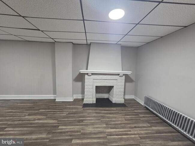 Building Photo - 412 N Simpson St