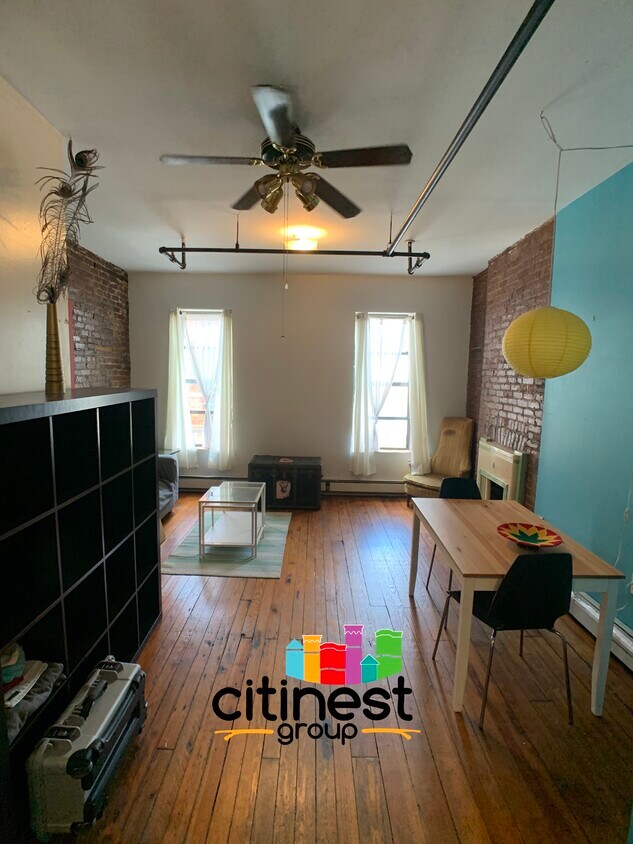 Primary Photo - 512 5th Ave