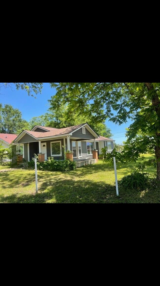 Building Photo - 731 Bagwell St
