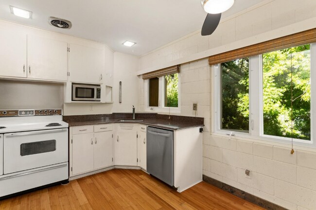 Foto del edificio - 3145 Sheridan St