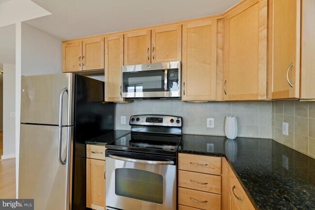 Foto del edificio - 888 N Quincy St