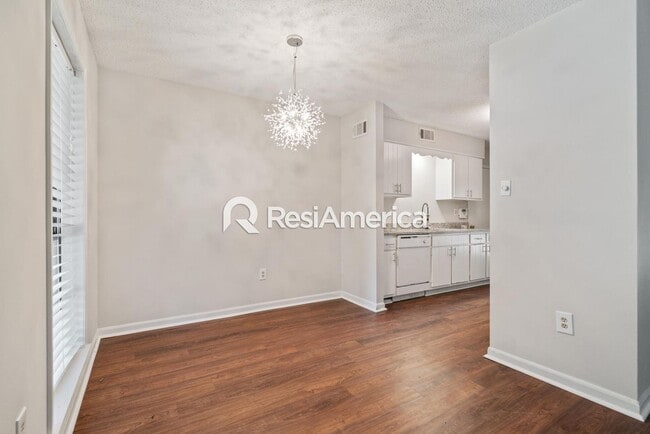 Building Photo - 3 br, 2 bath House - 3238 Drayton Woods Drive