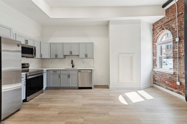 Foto del edificio - 3 br, 2 bath Duplex - 1535 N Sydenham ST U...