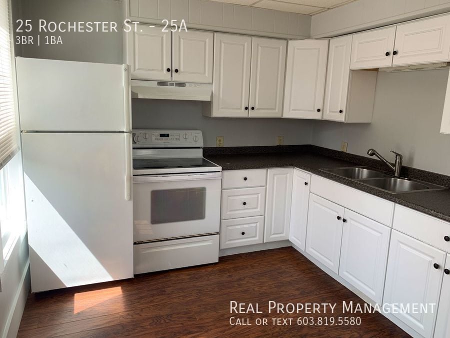 25 Rochester St Unit 25A, Berwick, ME 03901 Room for Rent in Berwick