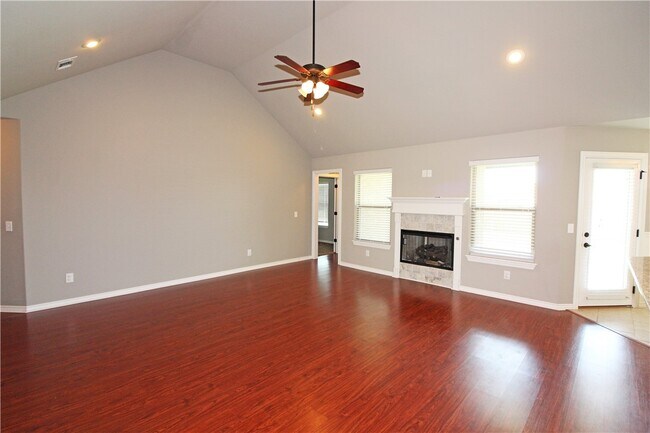 Foto del edificio - 902 SW Caprington St