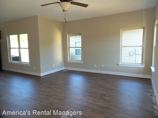 Foto del edificio - 4 br, 3 bath House - 6451 Cheshire Cove Drive