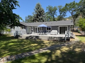 Building Photo - 27820 Quail Ln