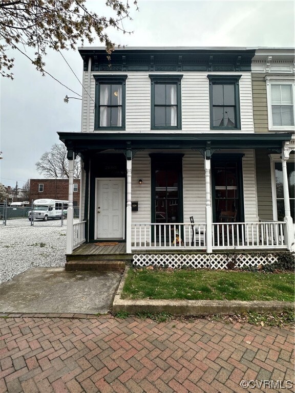 Foto principal - 2605 E Marshall St