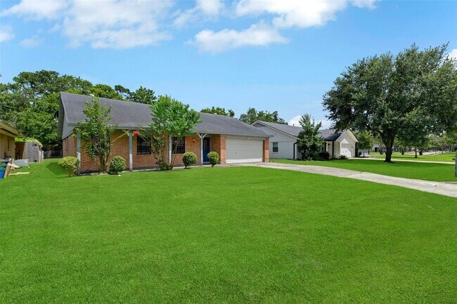 Building Photo - 206 Ron Cir