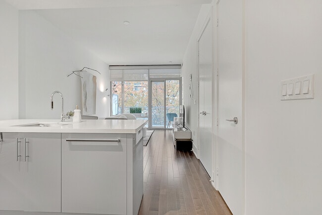 Photo du bâtiment - 39 Queens Quay E