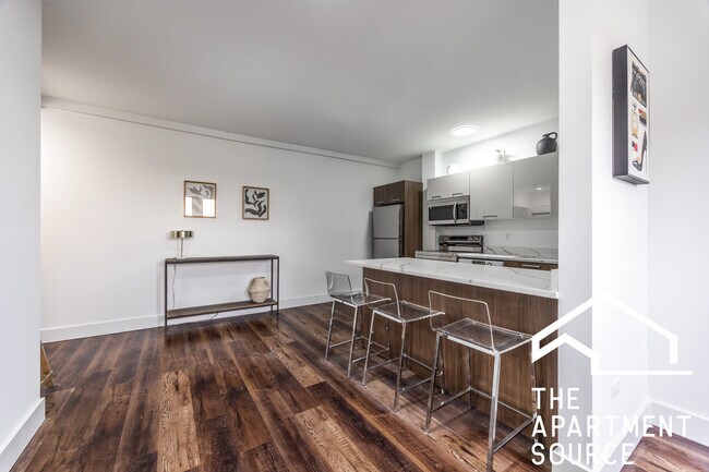 Foto del edificio - 1553 W Hollywood Ave